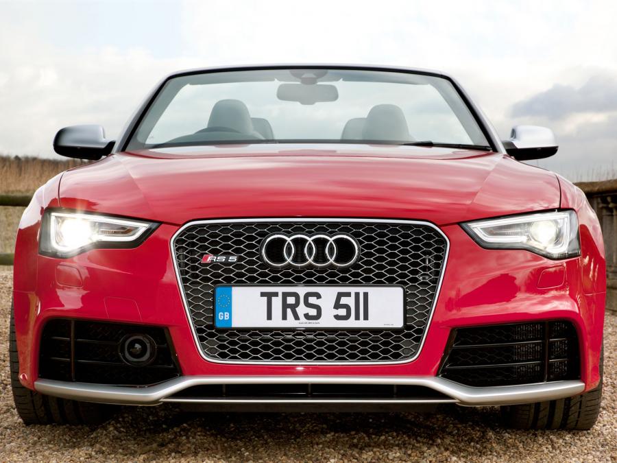  Audi RS5 Cabriolet 2013 года  (UK) (фото 3 из 16)